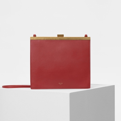 女(nǚ)包、女(nǚ)士包包、單肩斜挎包個(gè)性化(huà)定制、皮具箱包設計出紙格、手袋包袋打樣制版、布包皮包OEM代工生(shēng)産制造、學生(shēng)畢業設計大賽作(zuò)品縫制、手工皮具私人(rén)專屬制作(zuò)、款号180513