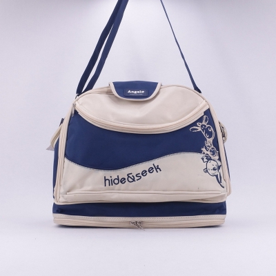 女(nǚ)包、女(nǚ)士包包、媽咪包、單肩斜挎包個(gè)性化(huà)定制、皮具箱包設計出紙格、手袋包袋打樣制版、布包皮包OEM代工生(shēng)産制造、學生(shēng)畢業設計大賽作(zuò)品縫制、手工皮具私人(rén)專屬制作(zuò)、款号180908